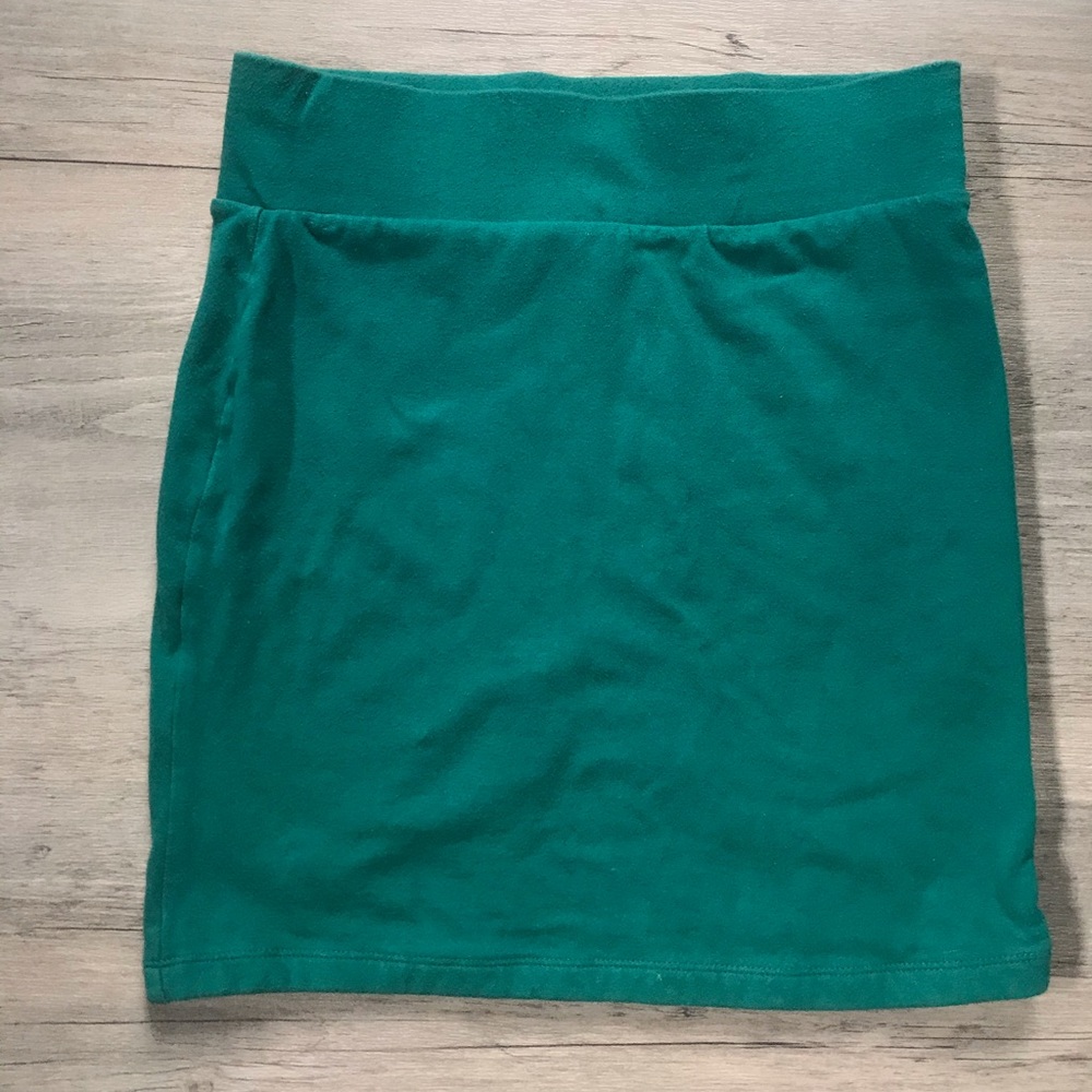 ♥️ 3/$15 Green Stretch Mini Skirt